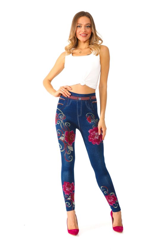 Jeggings with Big Red Roses and a Braided Belt - 5