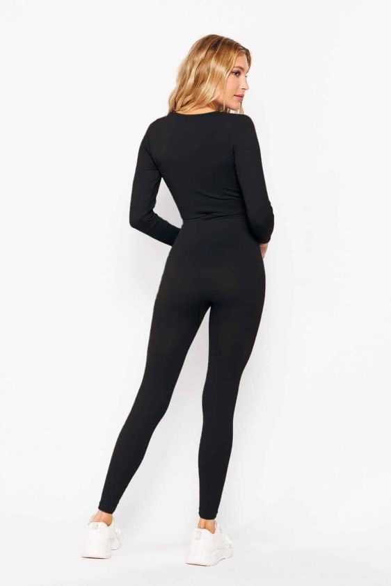 ActiveWear Two Piece Set with Clover Neck Crop Top and Leggings Black